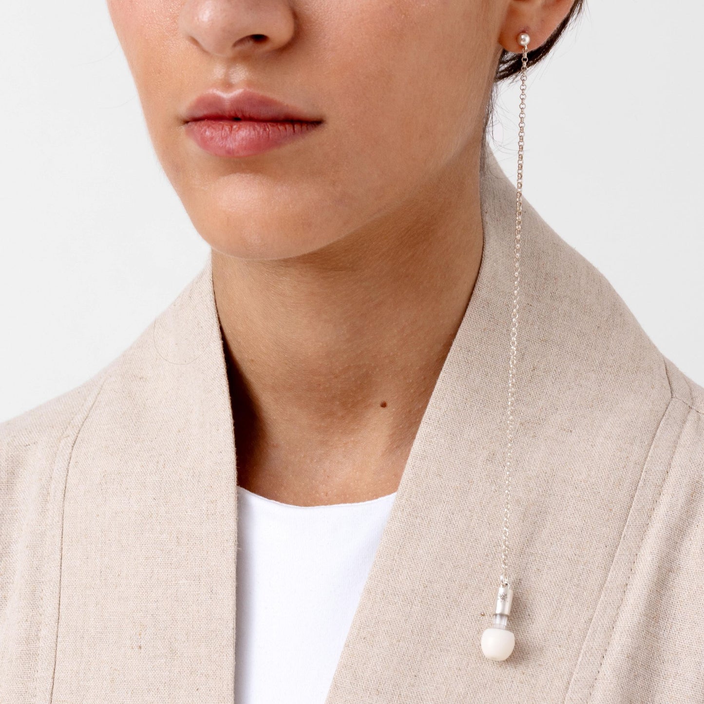 Blanche Stud Earplug